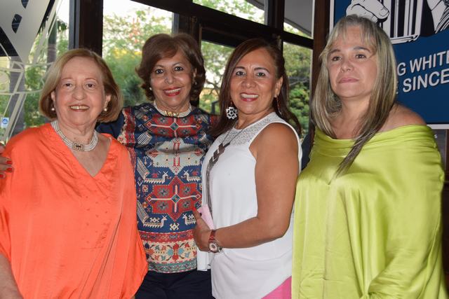 Isabelita de Escandón, Gloria de Rubiano, Omaira de Pedroza y Piedad Botero.